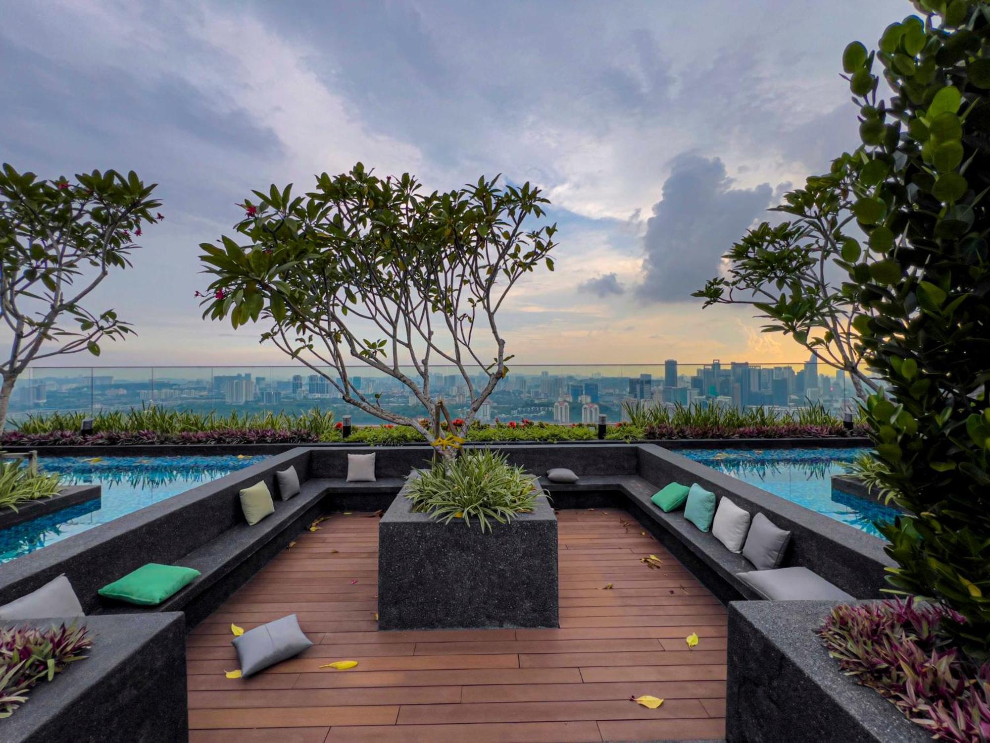 Sky Pool Suites Kl Sentral - Riveria City กัวลาลัมเปอร์ ภายนอก รูปภาพ